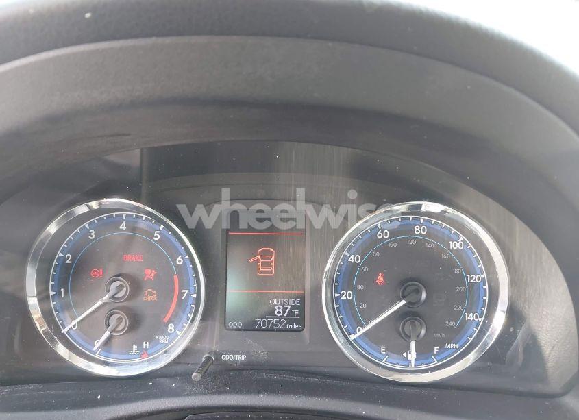 Photo 7 of 2019 Toyota Corolla LE (VIN 2T1BURHEXKC144519)