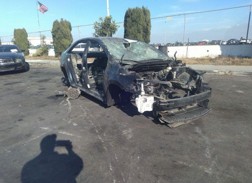 Photo 11 of 2019 Toyota Corolla SE (VIN 2T1BURHEXKC154404)