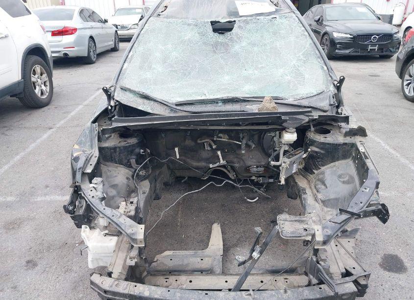 Photo 6 of 2019 Toyota Corolla SE (VIN 2T1BURHEXKC154404)