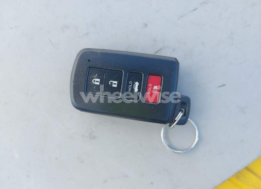 Photo 11 of 2019 Toyota Corolla SE (VIN 2T1BURHEXKC157514)