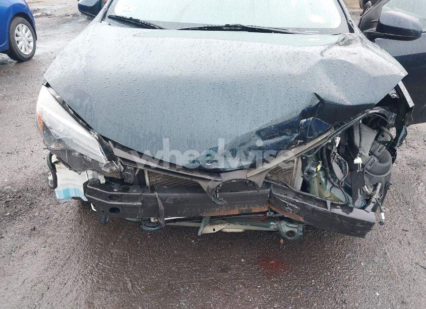 Photo 6 of 2019 Toyota Corolla LE (VIN 2T1BURHEXKC185698)