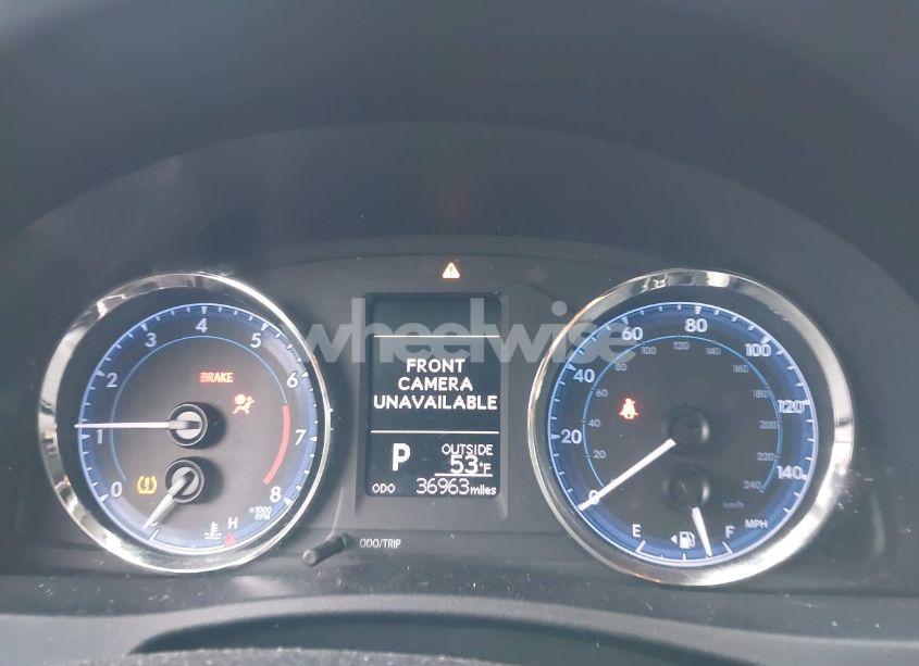 Photo 7 of 2019 Toyota Corolla LE (VIN 2T1BURHEXKC185698)