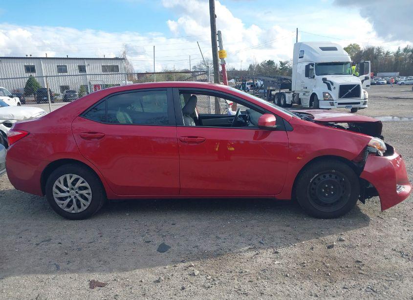 Photo 13 of 2019 Toyota Corolla LE (VIN 2T1BURHEXKC190139)