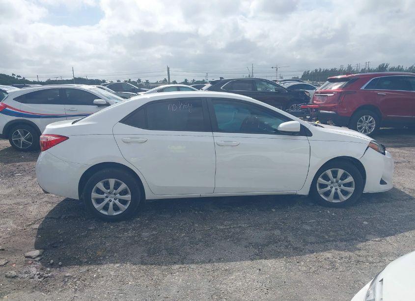 Photo 13 of 2019 Toyota Corolla LE (VIN 2T1BURHEXKC192408)