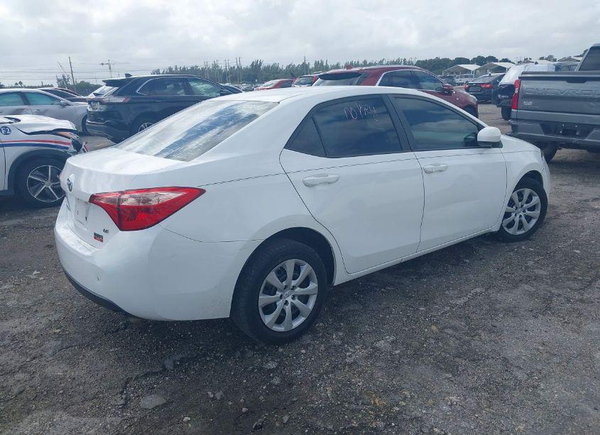Photo 4 of 2019 Toyota Corolla LE (VIN 2T1BURHEXKC192408)