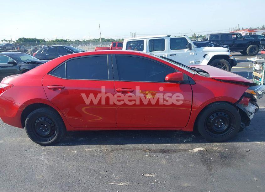 Photo 13 of 2019 Toyota Corolla LE (VIN 2T1BURHEXKC192487)