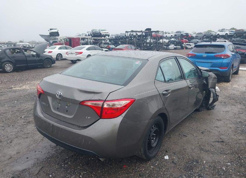 Photo 4 of 2019 Toyota Corolla LE (VIN 2T1BURHEXKC201253)