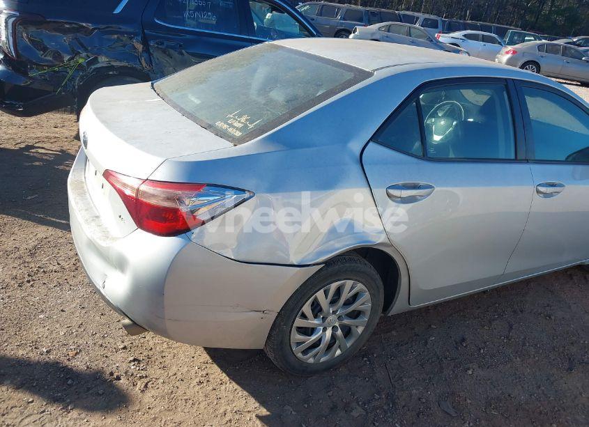 Photo 6 of 2019 Toyota Corolla LE (VIN 2T1BURHEXKC208686)