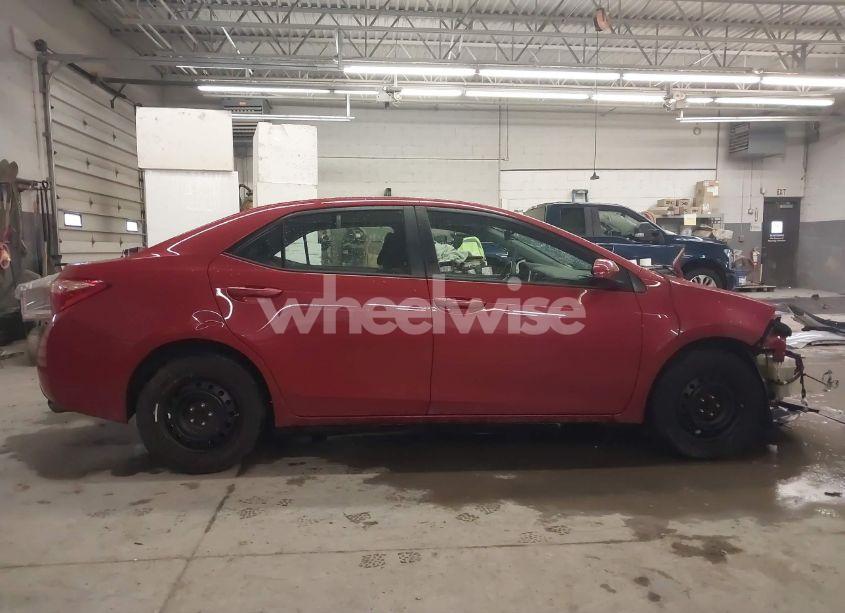 Photo 14 of 2019 Toyota Corolla LE (VIN 2T1BURHEXKC213161)