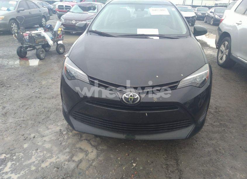 Photo 12 of 2019 Toyota Corolla L (VIN 2T1BURHEXKC215007)