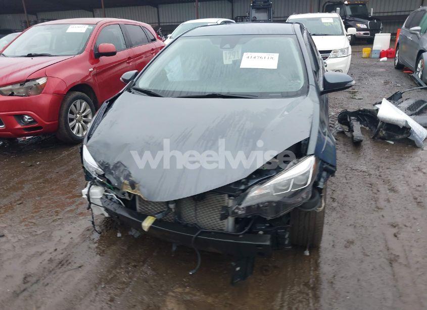 Photo 13 of 2019 Toyota Corolla SE (VIN 2T1BURHEXKC217601)