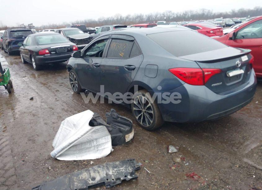 Photo 3 of 2019 Toyota Corolla SE (VIN 2T1BURHEXKC217601)