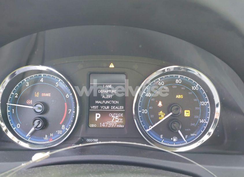 Photo 7 of 2019 Toyota Corolla LE (VIN 2T1BURHEXKC219090)