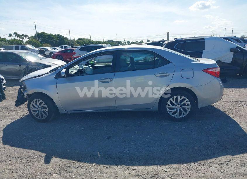 Photo 14 of 2019 Toyota Corolla LE (VIN 2T1BURHEXKC222037)