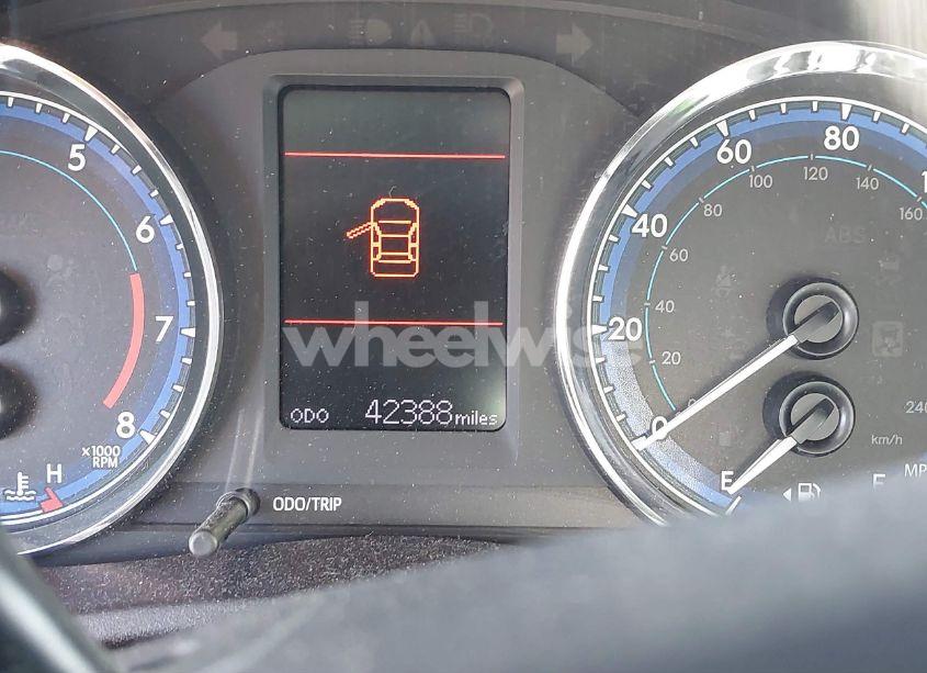 Photo 7 of 2019 Toyota Corolla LE (VIN 2T1BURHEXKC222037)