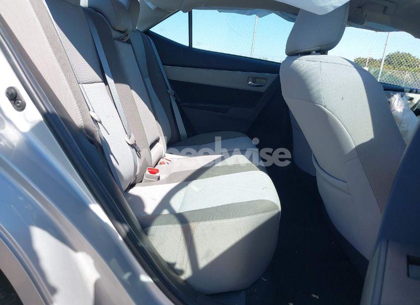 Photo 8 of 2019 Toyota Corolla LE (VIN 2T1BURHEXKC222037)