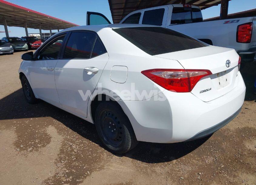 Photo 3 of 2019 Toyota Corolla LE (VIN 2T1BURHEXKC230753)