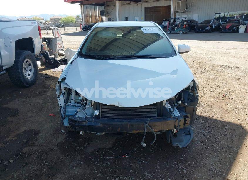 Photo 6 of 2019 Toyota Corolla LE (VIN 2T1BURHEXKC230753)