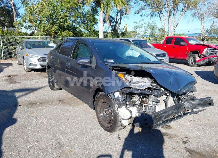 2019 Toyota Corolla LE (VIN 2T1BURHEXKC232003) main photo