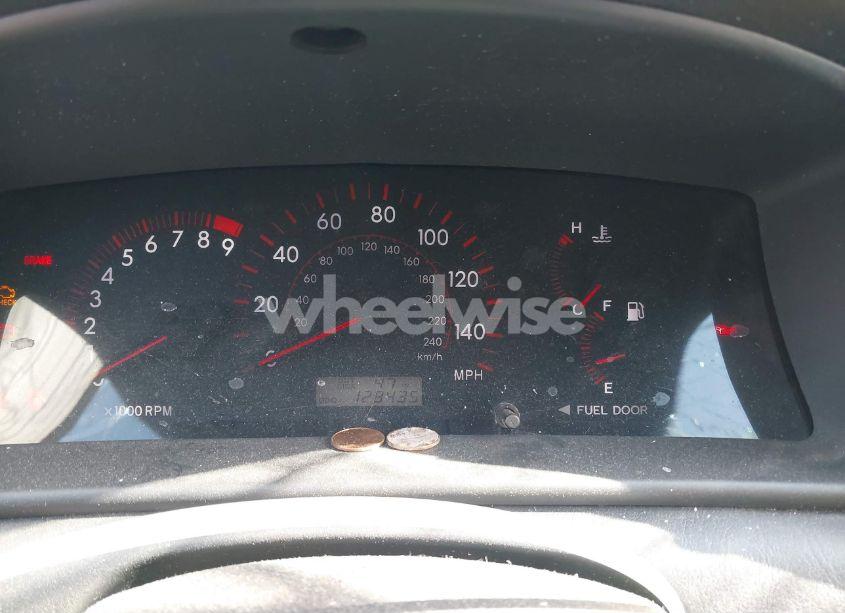 Photo 7 of 2005 Toyota Corolla XRS (VIN 2T1BY30E85C425574)