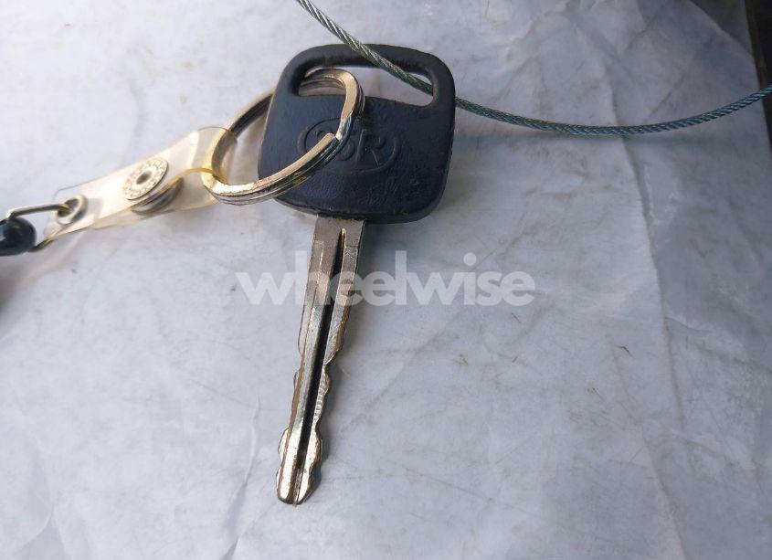 Photo 11 of 1999 Toyota Camry SOLARA SE V6 (VIN 2T1CF22P2XC175092)