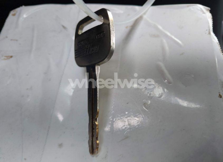 Photo 11 of 1999 Toyota Camry SOLARA SE V6 (VIN 2T1CF22P4XC129649)