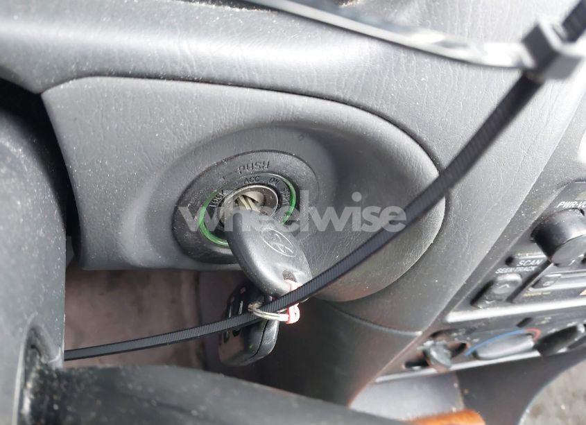 Photo 11 of 2003 Toyota Camry SOLARA SE V6 (VIN 2T1CF22P83C604813)