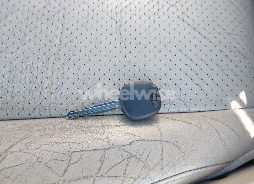 Photo 11 of 2002 Toyota Camry SOLARA SLE V6 (VIN 2T1FF22P12C592449)