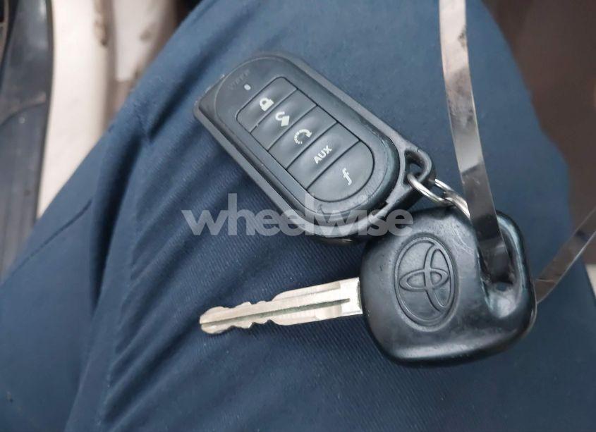 Photo 11 of 2002 Toyota Camry SOLARA SLE V6 (VIN 2T1FF22P22C543955)