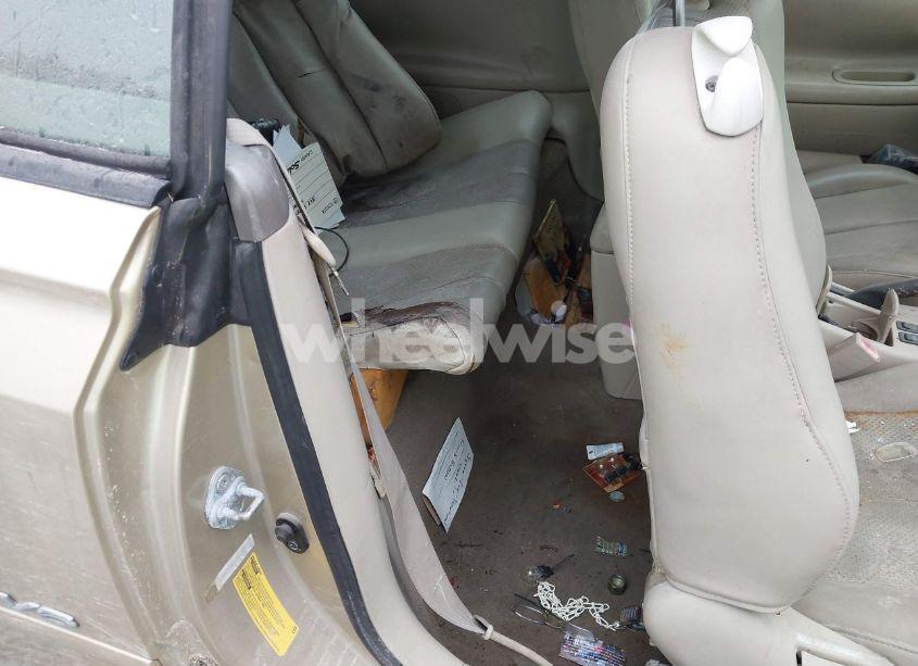 Photo 8 of 2002 Toyota Camry SOLARA SLE V6 (VIN 2T1FF28P82C594965)