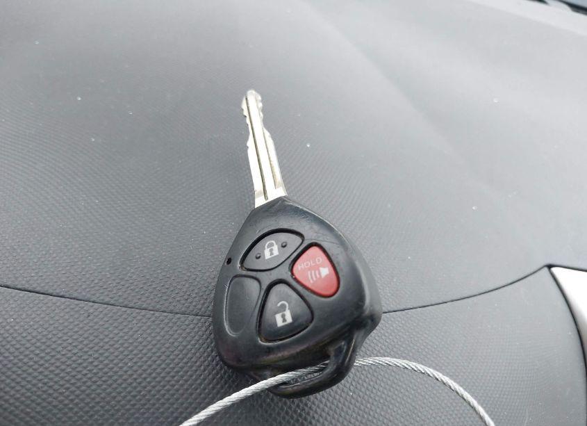 Photo 11 of 2009 Toyota Matrix XRS (VIN 2T1GE40E09C004751)