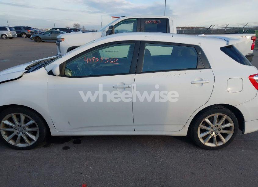 Photo 14 of 2009 Toyota Matrix XRS (VIN 2T1GE40E79C003869)