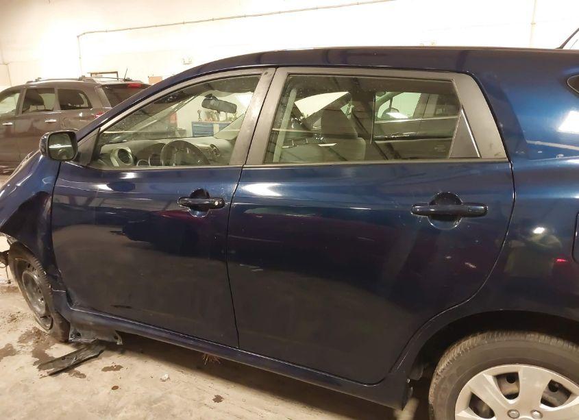 Photo 15 of 2009 Toyota Matrix S (VIN 2T1KE40E09C006591)