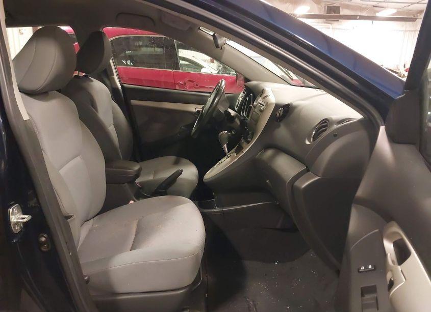 Photo 5 of 2009 Toyota Matrix S (VIN 2T1KE40E09C006591)