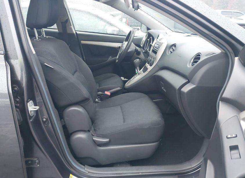 Photo 5 of 2009 Toyota Matrix S (VIN 2T1KE40E09C016909)