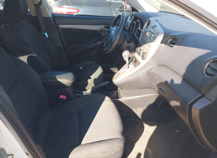 Photo 5 of 2009 Toyota Matrix S (VIN 2T1KE40E19C030141)