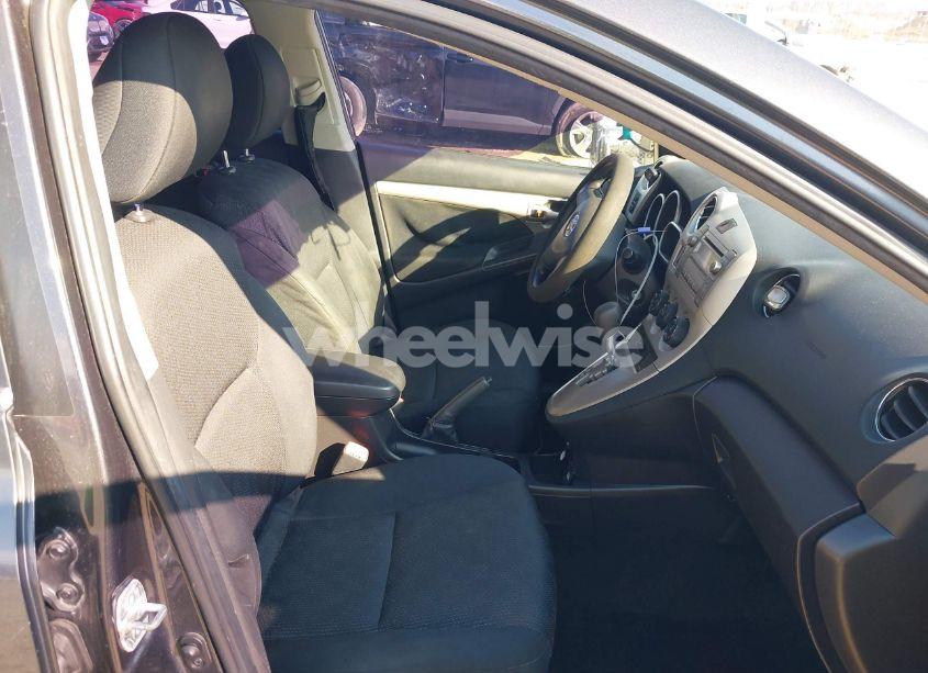 Photo 5 of 2009 Toyota Matrix S (VIN 2T1KE40E29C018287)