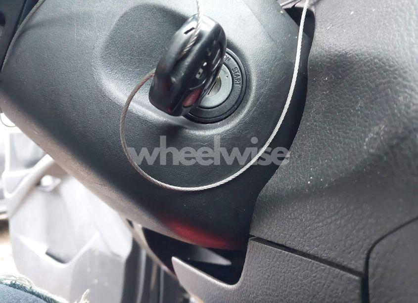 Photo 11 of 2009 Toyota Matrix S (VIN 2T1KE40E79C017054)