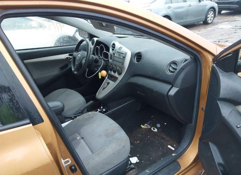 Photo 5 of 2009 Toyota Matrix S (VIN 2T1KE40E89C020769)
