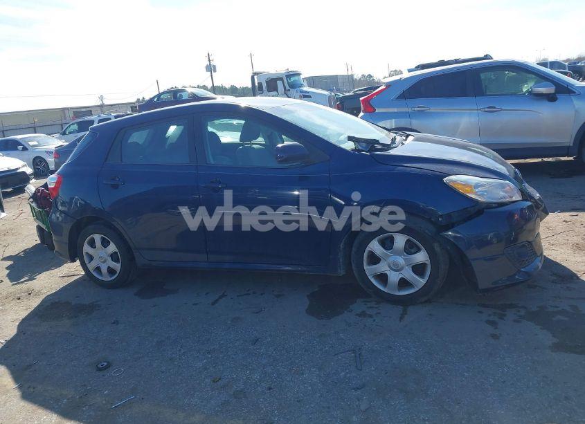 Photo 13 of 2009 Toyota Matrix S (VIN 2T1KE40EX9C019347)