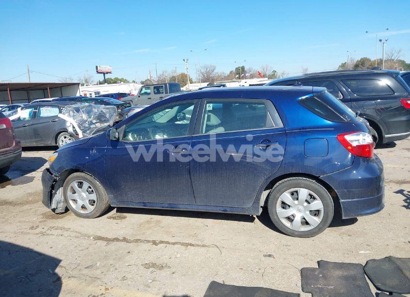 Photo 14 of 2009 Toyota Matrix S (VIN 2T1KE40EX9C019347)