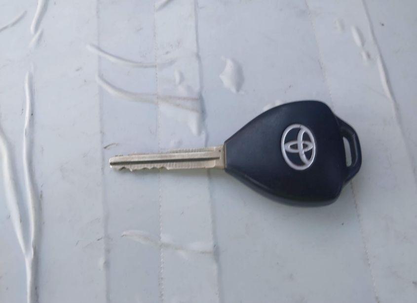 Photo 11 of 2009 Toyota Matrix S (VIN 2T1KE40EX9C021311)