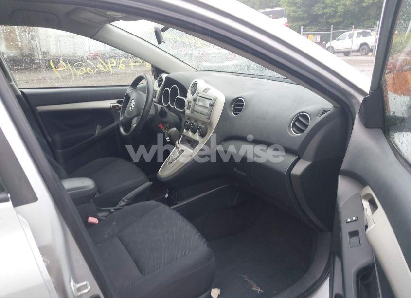 Photo 5 of 2010 Toyota Matrix S (VIN 2T1KE4EE4AC034729)