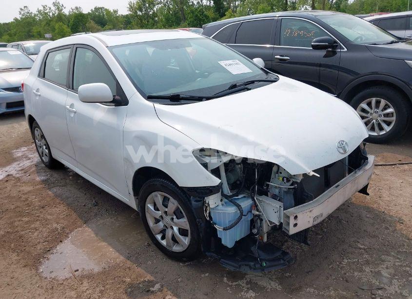2011 Toyota Matrix S (VIN 2T1KE4EE4BC047952) main photo