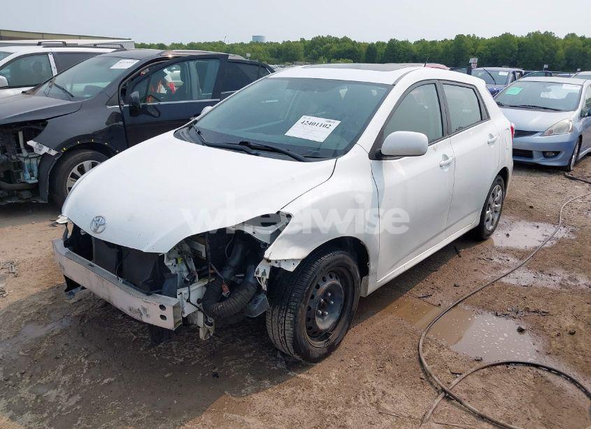 Photo 2 of 2011 Toyota Matrix S (VIN 2T1KE4EE4BC047952)