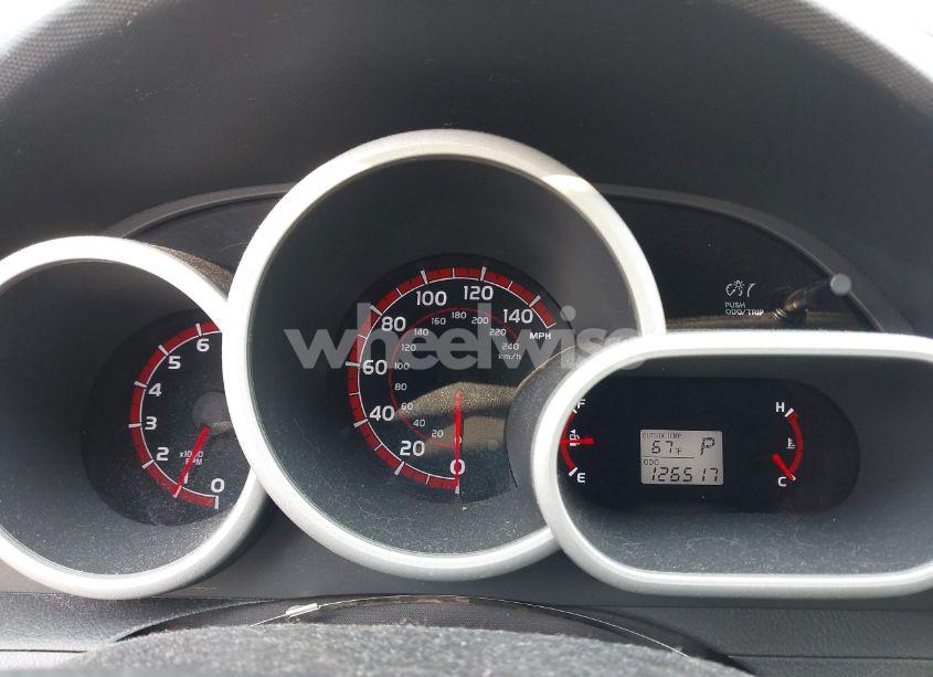 Photo 7 of 2011 Toyota Matrix S (VIN 2T1KE4EE4BC047952)