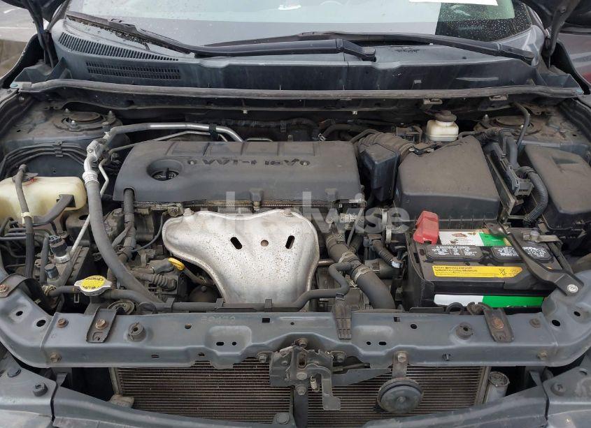 Photo 10 of 2011 Toyota Matrix S (VIN 2T1KE4EE7BC047945)