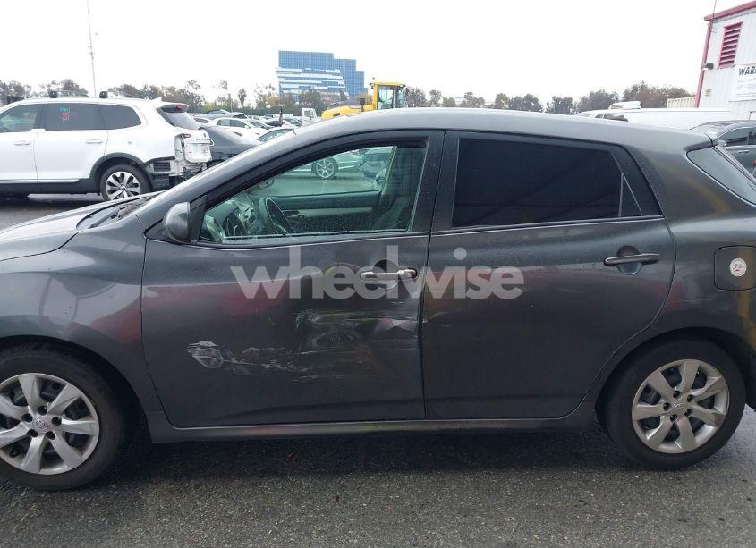 Photo 14 of 2011 Toyota Matrix S (VIN 2T1KE4EE7BC047945)