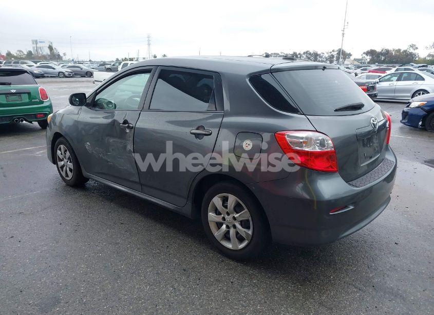 Photo 3 of 2011 Toyota Matrix S (VIN 2T1KE4EE7BC047945)