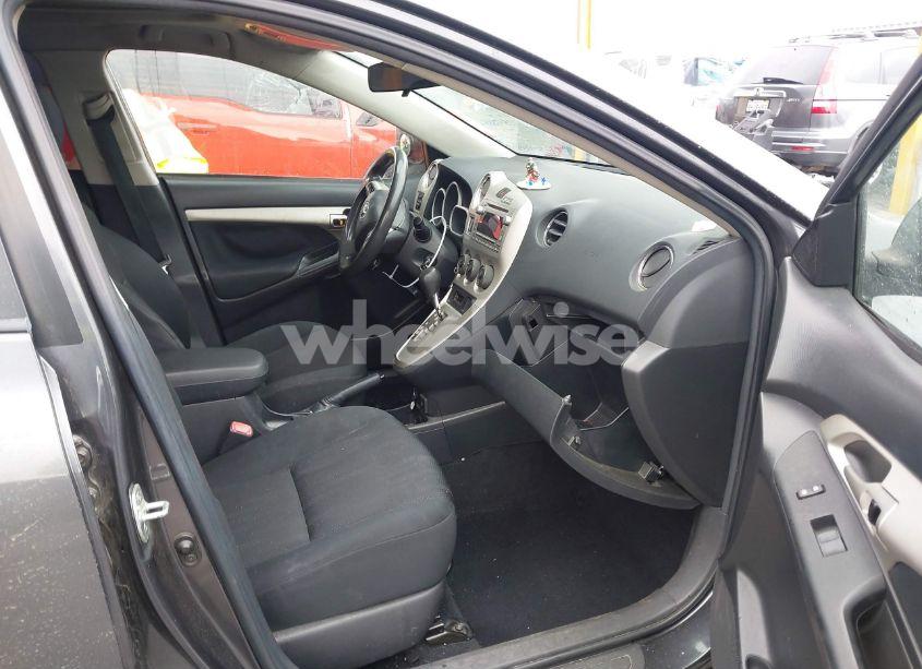 Photo 5 of 2011 Toyota Matrix S (VIN 2T1KE4EE7BC047945)